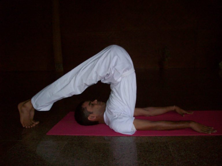 Yoga Teacher Kumaresan Ayyaswamy Thiruvananthapuram Kerala Bharat Care 247 23 768x576